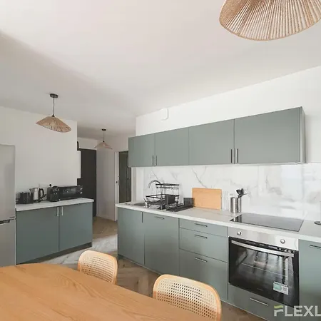 In Spacious T7 In 20 Tatil Evi