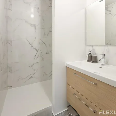 In Spacious T7 In 20 Feriehus
